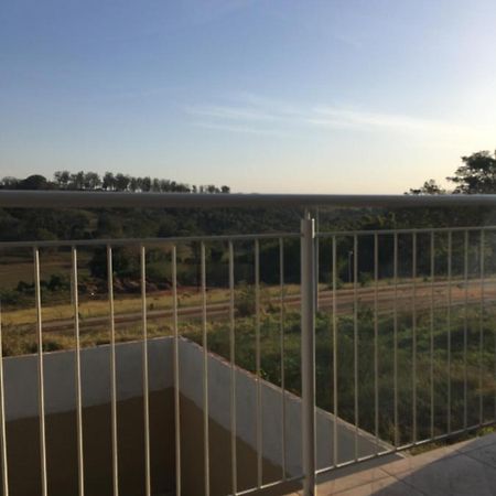 Quarto Casal- Ipe Brotas Bagian luar foto